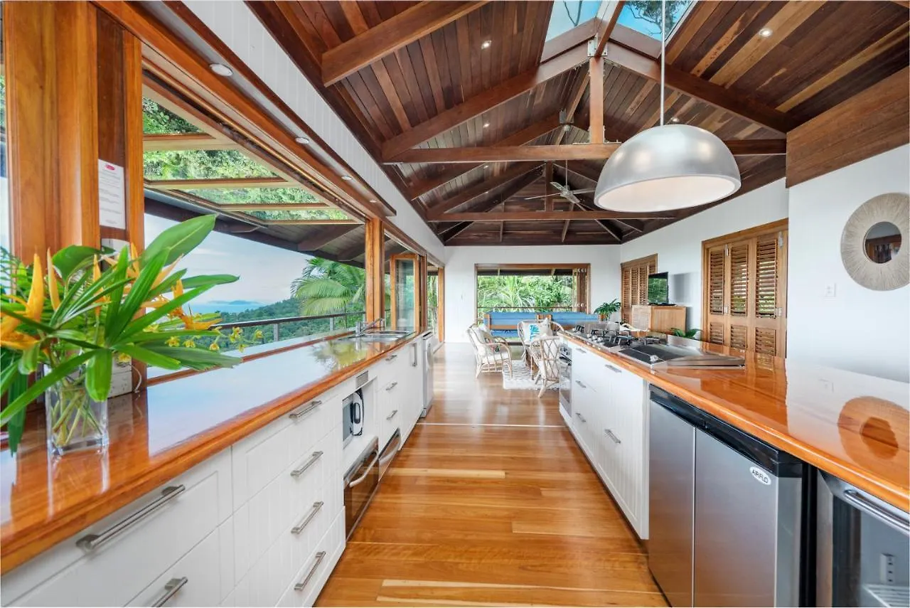 Stu'S Lookout Villa Mission Beach Holiday home